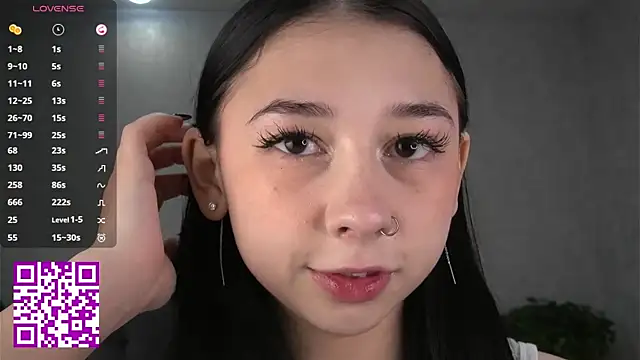 Snapshot of AislyEmbury chatting on October 2025 05:30:01 AM AislyEmbury online show from October 2025 05:30:01 AM