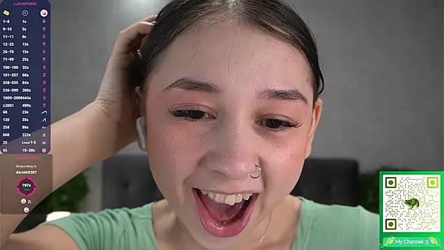 AislyEmbury online show from January 2026 04:50:02 AM