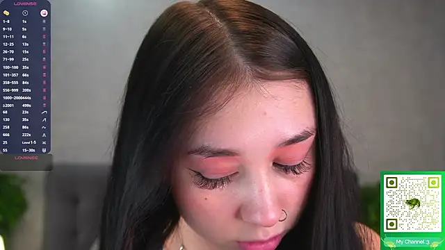 AislyEmbury online show from January 2026 04:49:02 AM