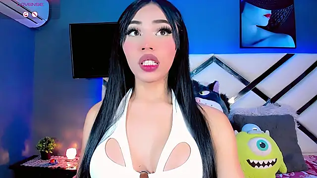 Snapshot of Valery_Sophiia chatting on October 2025 12:00:01 AM Valery Sophiia online show from October 2025 12:00:01 AM