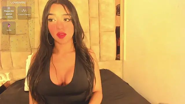 Oliviaa Evans online show from November 2025 04:01:02 AM