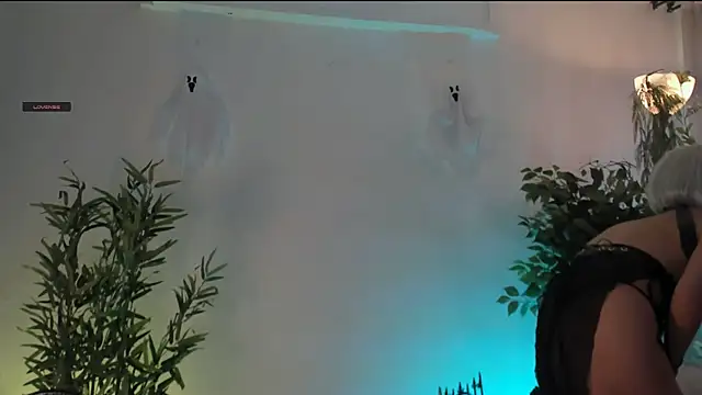 Snapshot of aisha_bx chatting on October 2025 01:01:01 PM aisha bx online show from October 2025 01:01:01 PM