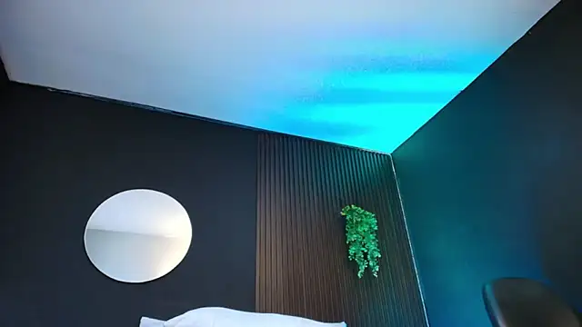 Aaron Jassell1 online show from September 2025 04:18:01 PM