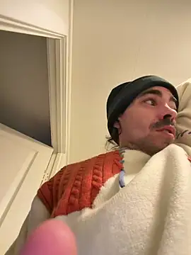 wolfwhite95 online show from March 2026 04:31:01 PM