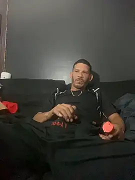 Snapshot of Chico_Bellaco chatting on October 2025 05:30:01 AM Chico Bellaco online show from October 2025 05:30:01 AM