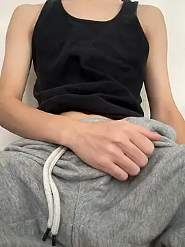 fyzz55555 online show from December 2025 05:28:01 AM