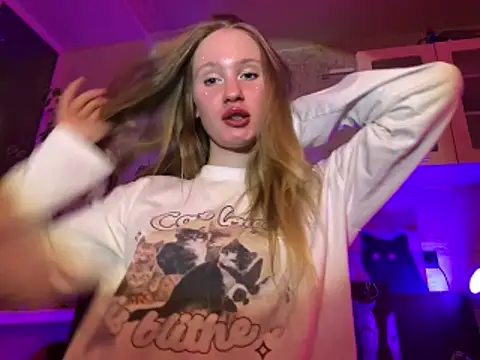 Snapshot of saint_cat25 chatting on March 2026 08:47:01 PM saint cat25 online show from March 2026 08:47:01 PM