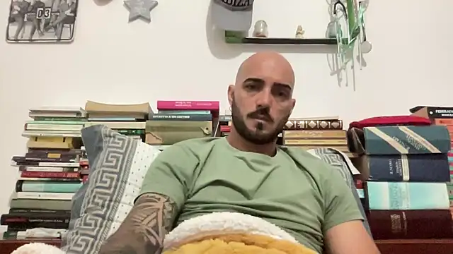 alessandromori91 online show from May 2026 09:10:02 PM