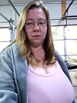 MsShelby40 online show from December 2024 10:08:02 PM