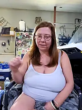 MsShelby40 online show from December 2024 06:42:02 PM