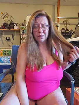 MsShelby40 online show from June 2026 10:46:01 PM