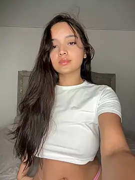 Snapshot of MollySanders___ chatting on January 2025 03:41:02 AM MollySanders online show from January 2025 03:41:02 AM
