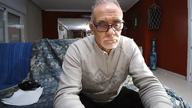 maduroguapo online show from January 2025 05:26:01 PM