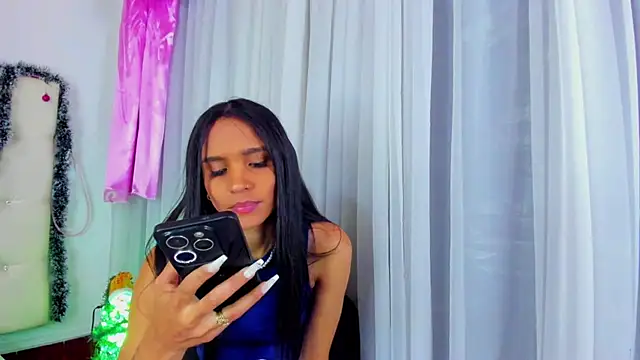 sophie pariss online show from December 2024 03:11:02 AM