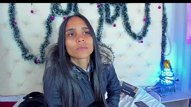 sophie pariss online show from January 2025 03:24:02 AM