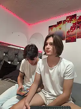 Alex and Fabian online show from March 2026 04:38:01 AM