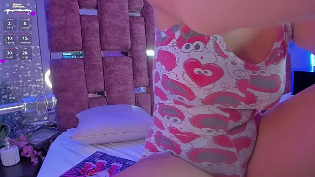 AlessiaDouce online show from December 2024 08:04:02 PM