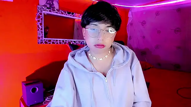 AnggelONfiree online show from October 2025 04:32:02 AM