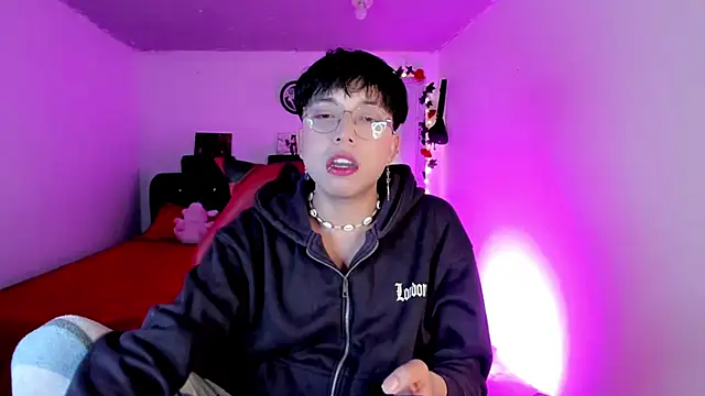 AnggelONfiree online show from October 2025 02:13:01 AM