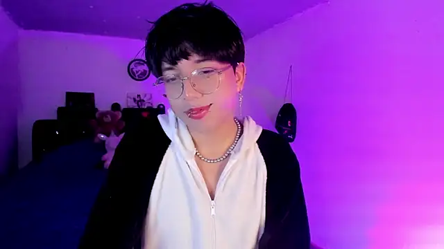 Snapshot of AnggelONfiree chatting on February 2026 11:56:01 PM AnggelONfiree online show from February 2026 11:56:01 PM