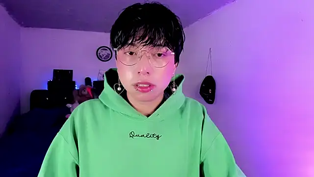 Snapshot of AnggelONfiree chatting on March 2026 11:39:02 PM AnggelONfiree online show from March 2026 11:39:02 PM