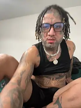 Azazelihornyasf online show from February 2026 01:37:01 PM