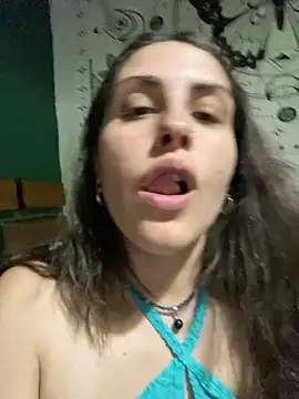 Snapshot of isadelasestrellas chatting on October 2025 06:56:01 PM isadelasestrellas online show from October 2025 06:56:01 PM