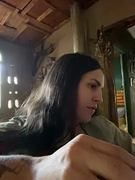 Snapshot of isadelasestrellas chatting on February 2026 02:27:02 PM isadelasestrellas online show from February 2026 02:27:02 PM