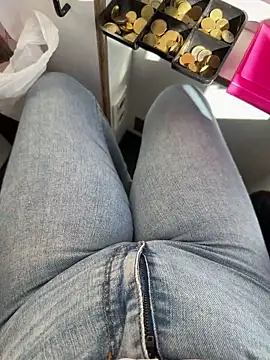 Nxxrhx online show from October 2025 10:04:01 AM