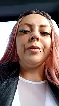 Snapshot of madelaine- chatting on December 2024 09:54:02 PM madelaine- online show from December 2024 09:54:02 PM
