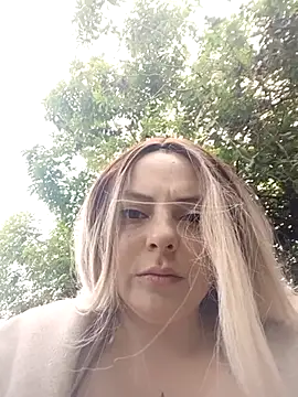 Snapshot of madelaine- chatting on October 2025 07:35:02 PM madelaine- online show from October 2025 07:35:02 PM