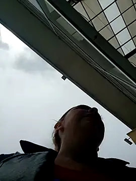 Snapshot of madelaine- chatting on October 2025 04:08:02 PM madelaine- online show from October 2025 04:08:02 PM