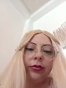 madelaine- online show from March 2026 05:19:02 PM