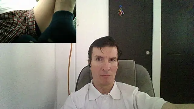 Snapshot of fieryloves chatting on December 2024 12:22:01 PM fieryloves online show from December 2024 12:22:01 PM
