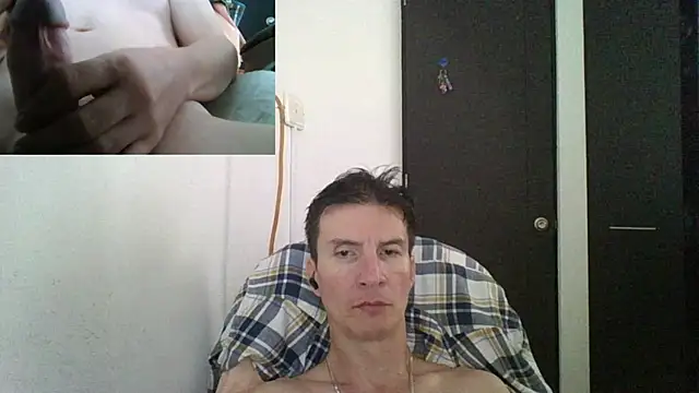 Snapshot of fieryloves chatting on January 2025 02:00:02 PM fieryloves online show from January 2025 02:00:02 PM