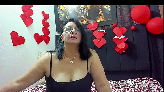 Evaaross 2345 online show from February 2025 08:20:02 PM