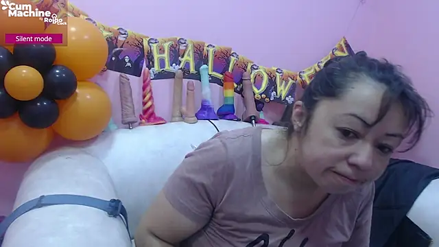 Snapshot of Drool_Sucker chatting on October 2025 12:19:01 PM Drool Sucker online show from October 2025 12:19:01 PM