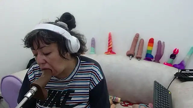 Snapshot of Drool_Sucker chatting on March 2026 12:18:01 PM Drool Sucker online show from March 2026 12:18:01 PM