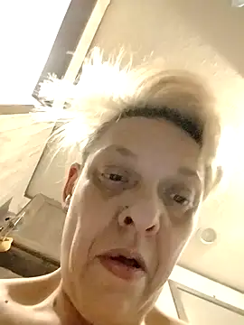 spunfunbun online show from January 2025 04:25:01 PM