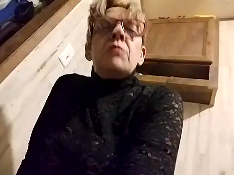 spunfunbun online show from February 2025 03:08:02 PM