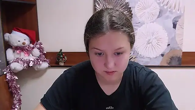 Snapshot of _sofi_smile chatting on December 2024 08:04:01 PM sofi smile online show from December 2024 08:04:01 PM