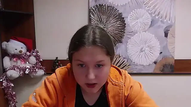 Snapshot of _sofi_smile chatting on December 2024 09:39:01 PM sofi smile online show from December 2024 09:39:01 PM