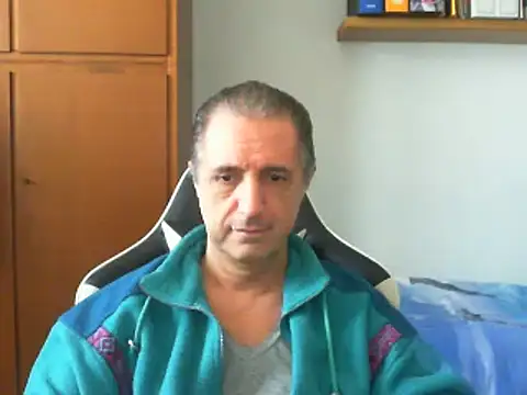 Snapshot of lliuk70mi chatting on March 2025 12:43:02 PM lliuk70mi online show from March 2025 12:43:02 PM