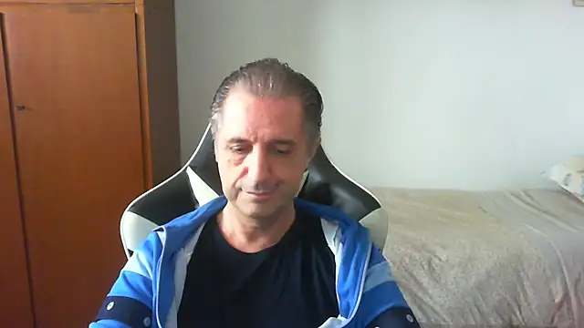 lliuk70mi online show from May 2026 12:54:02 PM