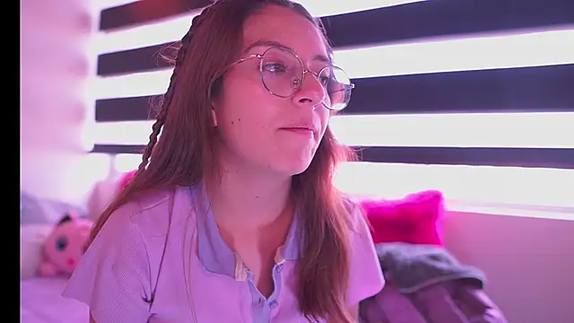 milly kenner online show from January 2025 07:39:01 PM