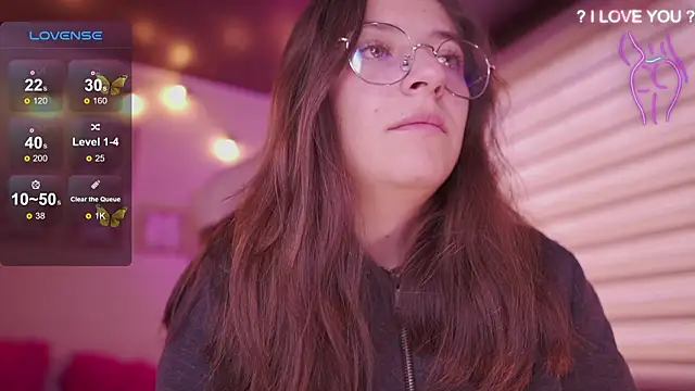 Snapshot of milly_kenner chatting on February 2026 06:23:01 PM milly kenner online show from February 2026 06:23:01 PM