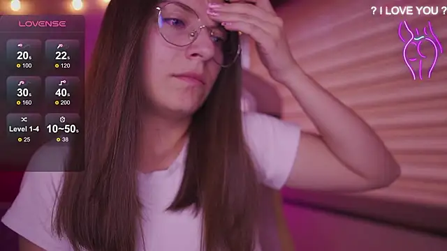 Snapshot of milly_kenner chatting on February 2026 08:53:02 PM milly kenner online show from February 2026 08:53:02 PM