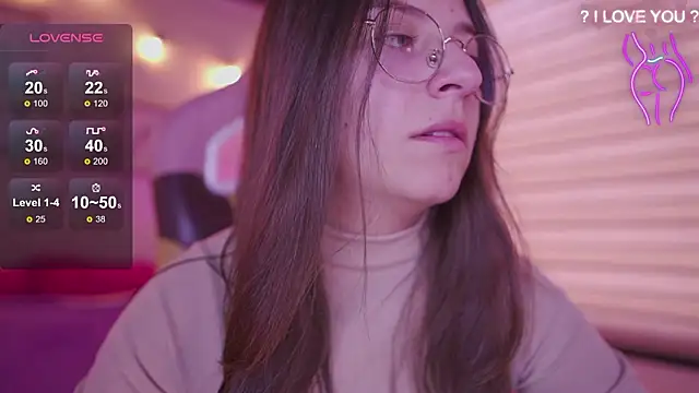 Snapshot of milly_kenner chatting on March 2026 08:35:02 PM milly kenner online show from March 2026 08:35:02 PM