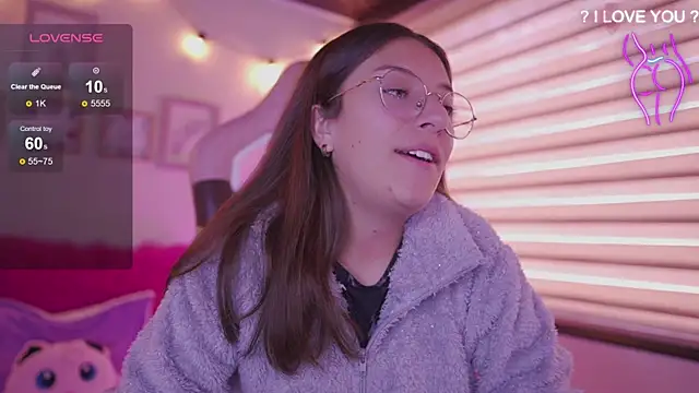 Snapshot of milly_kenner chatting on March 2026 06:31:01 PM milly kenner online show from March 2026 06:31:01 PM