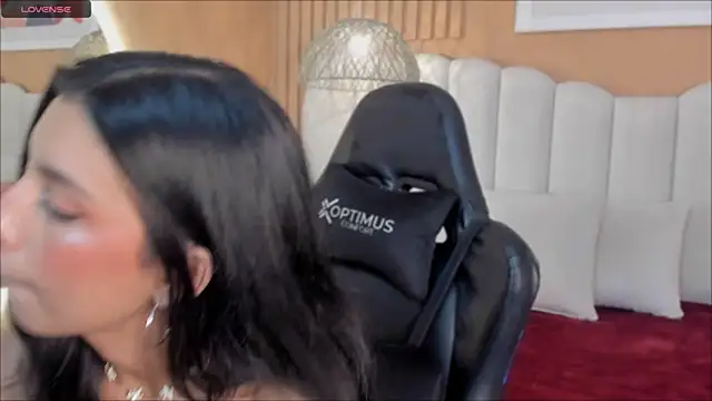 Snapshot of zia_cooper chatting on March 2025 06:45:02 PM zia cooper online show from March 2025 06:45:02 PM